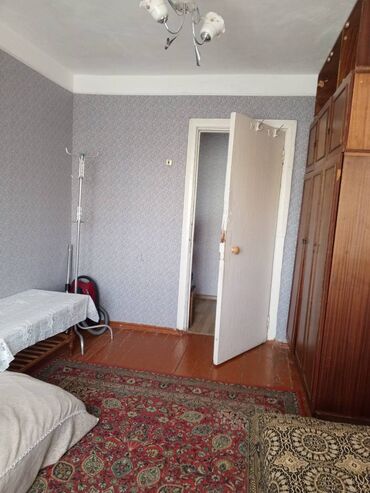 Uzunmüddətli kirayə mənzillər: Salam. Qara Qarayevlə Neftçilər metrosunun arasında qanuni 2 otaqlı — 10