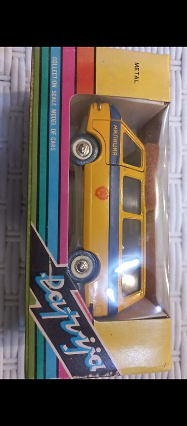 denalg collection: Kolleksiya üçün metal avtomobil modeli — “Milisiya” mikroavtobusu — 1