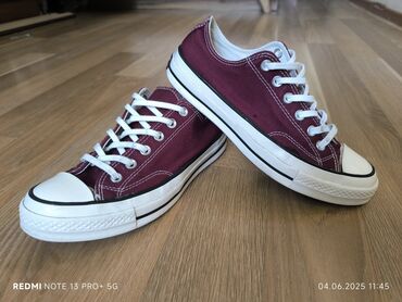 красивые платья на прокат в баку: Converse original. 39-40 размер. очень удобная обувь. унисекс