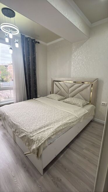 ош квартира берилет суточный западный: Светлая 2-комнатная квартира с современной отделкой и мебелью. -