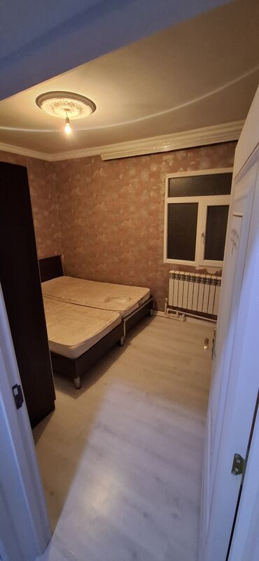 Otaqların uzunmüddətli kirayəsi: Xirdalan texnikomun yaninda 2otaqlı geniş həyəti olan ev kiraye — 5