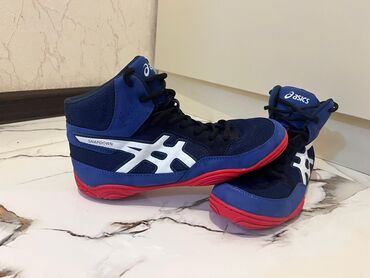 бордовые мужские мокасины: Məhsul: ASICS Snapdown güləş ayaqqabısı - Model kodu: J902Y - Ölçü