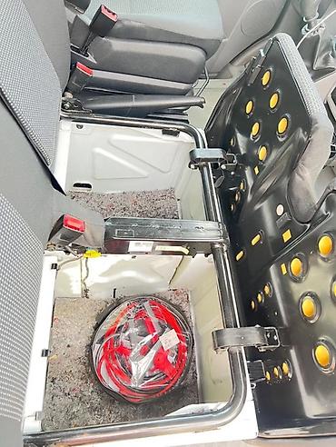 Легкий грузовой транспорт: Легкий грузовик, Mercedes-Benz, Стандарт, 1,5 т — 14