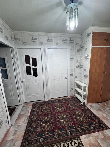 Посуточная аренда квартир: 3 комнаты, Душевая кабина, Постельное белье, Парковка — 13