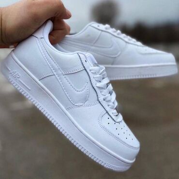 Patike: Nike air force shadow patike

Novo
Brojevi 36 do 46, zavisi od broja — 4