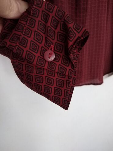 Köynək və bluzalar: 38-40 razmer brend koftalar. Biri 8m — 6