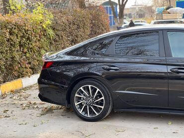 Hyundai: Hyundai Sonata: 2021 г., 1.6 л, Автомат, Бензин, Седан — 2