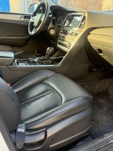 Hyundai: Hyundai Sonata: 2018 г., 2 л, Типтроник, Газ, Седан — 8