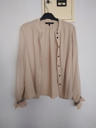 Köynək və bluzalar: 38-40 razmer brend koftalar. Biri 8m — 15