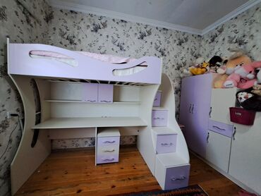 Digər mebel: Afa Yazı masası ilə yataq .Pilləkənlər hər biri sirmədi.Qiymət 150