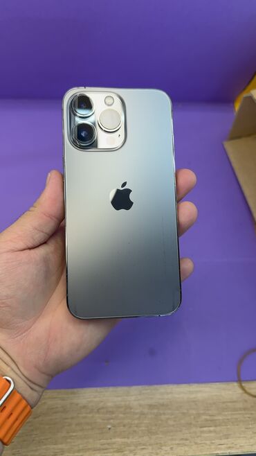 Apple iPhone: IPhone 13 Pro, Б/у, 256 ГБ, 82 % — 12