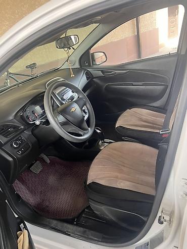 spark 7: Chevrolet Spark: 2017 г., Бензин, Хэтчбэк — 5