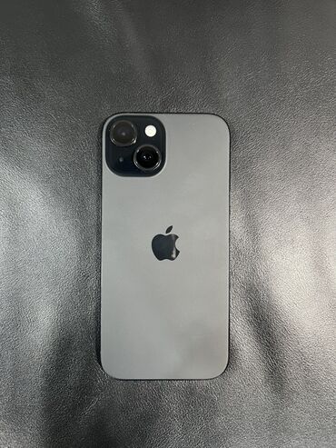 Apple iPhone: IPhone 15, Б/у, 128 ГБ, Черный, Зарядное устройство, 100 %