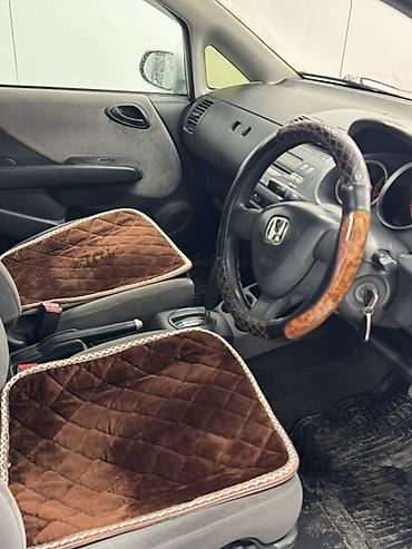 Honda: Honda Fit: 2002 г., 1.3 л, Автомат, Бензин, Хэтчбэк — 5