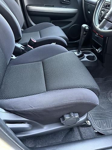 toyota 1000: Toyota Ist: 2002 г., 1.3 л, Автомат, Бензин, Хэтчбэк — 7