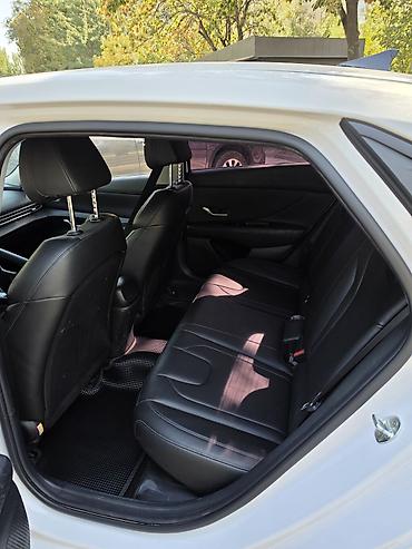 bid e2: Hyundai Elantra: 2021 г., 1.6 л, Автомат, Гибрид, Седан — 4