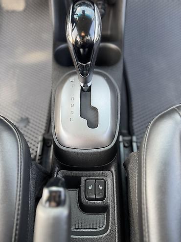Chevrolet: Chevrolet Spark: 2016 г., 1 л, Вариатор, Бензин, Хэтчбэк — 12