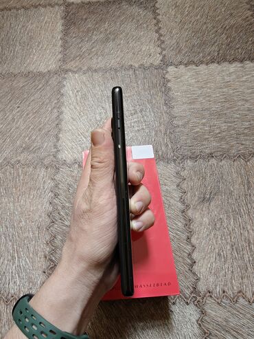 OnePlus: OnePlus 12, Б/у, 256 ГБ, цвет - Черный, 2 SIM — 9