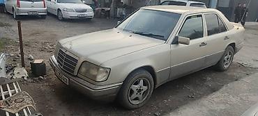 audi a6 c8: Mercedes-Benz E-Class: 1995 г., 2.2 л, Механика, Бензин, Седан — 2