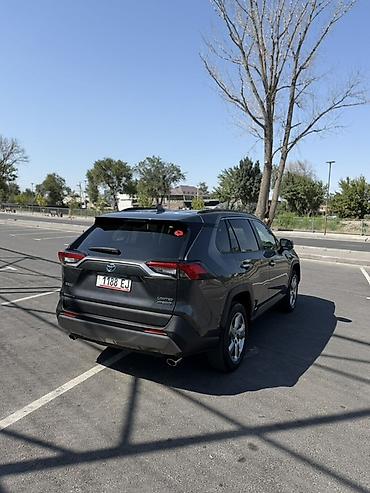 byd e1: Toyota RAV4: 2021 г., 2.5 л, Гибрид, Кроссовер — 6