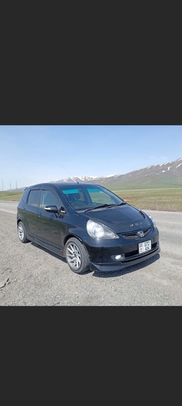 дешевые китайские авто бу: Honda Fit: 2002 г., 1.5 л, Вариатор, Бензин