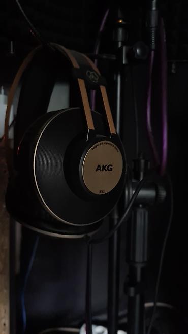intel core ultra: AKG K92 — полноразмерные проводные студийные наушники закрытого типа — 1