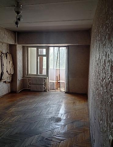 Квартиры: 2 комнаты, 52 м², Золотой квадрат 106 серия, 5 этаж, Старый ремонт — 1