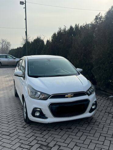 Chevrolet: Chevrolet Spark: 2016 г., 1 л, Вариатор, Бензин, Хэтчбэк — 1