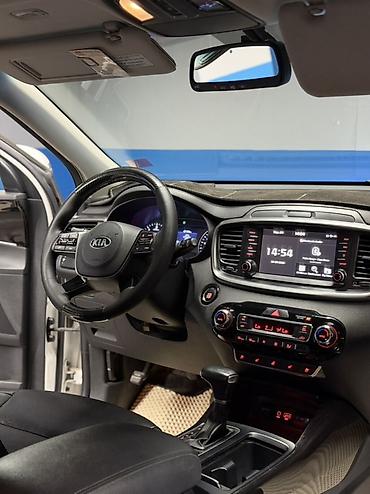 продаю тико: Kia Sorento: 2018 г., 2 л, Автомат, Дизель, Кроссовер — 5