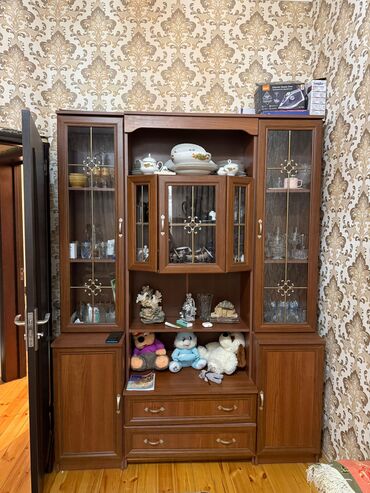 художественная ковка мебель: Mebel ela veziyyetde.
Qiymet 45 azn.
Unvan Xirdalan
Vesile🌹8400