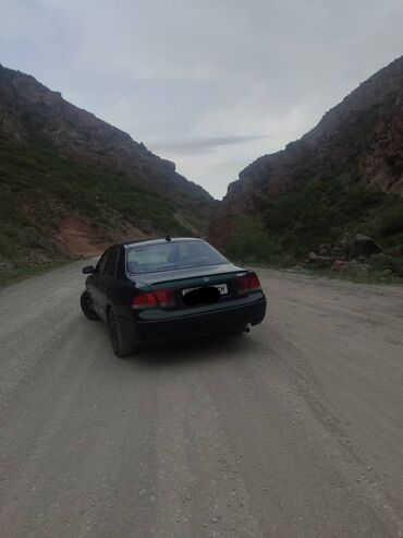 запчасть на мазда 6: Mazda Cronos: 1995 г., 2 л, Механика, Бензин, Седан