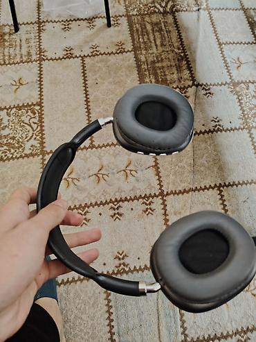 tikis masini satilir: Əla səsi var. Üstündə adapder verilir Qulaqlıq – over-ear — 1