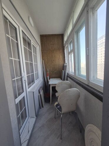 Köhnə tikili: Bakı, 3 otaqlı, Köhnə tikili, m. Xalqlar Dostluğu, 82 kv. m — 24