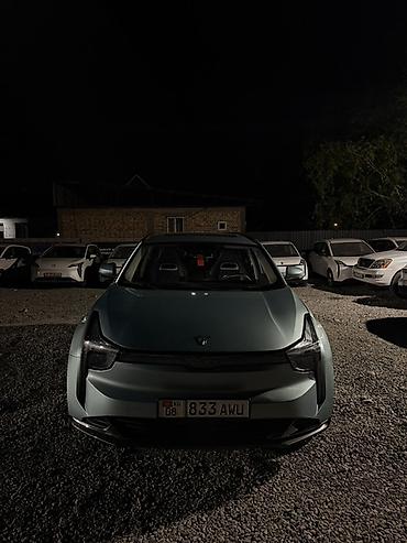 Hozon: Электромобиль Skyworth EV6 (сквозная эмблема Skyworth на капоте и — 1