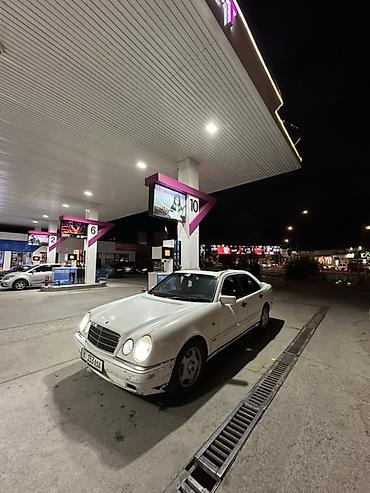 e500 124: Mercedes-Benz E-Class: 1998 г., 2 л, Автомат, Бензин, Седан — 4