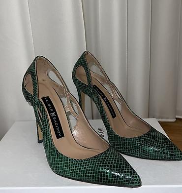 Qadın ayaqqabıları: Yashar Baghirov brendinə məxsus qadın stiletto ayaqqabılar. 36-37 — 1