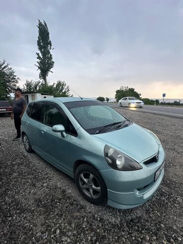 195 65 15 с: Honda Fit: 2002 г., 1.3 л, Автомат, Бензин, Хэтчбэк