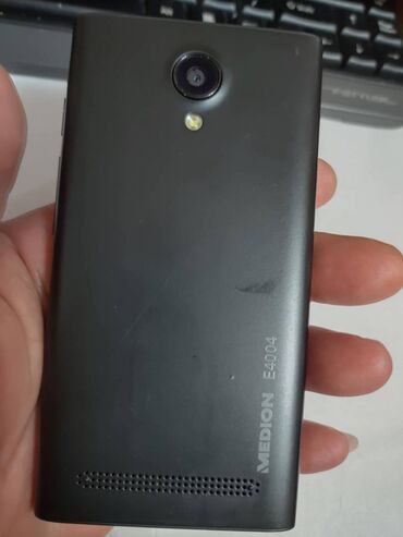 Ostali mobilni telefoni: Medion E4004 Telefon je ispravan baterija dobra ocuvan play prodavnicu — 8