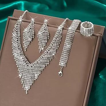 Setovi nakita: 2200 — 4