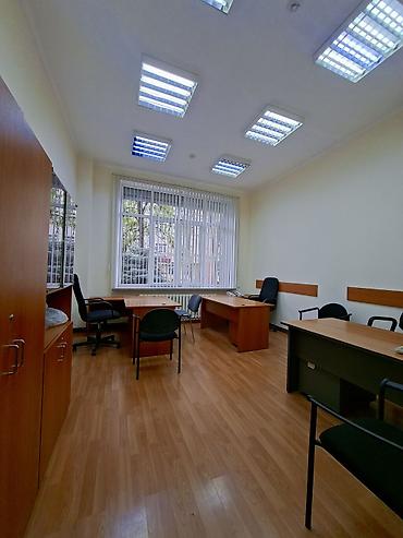 конференц: Сдаю Офис целиком: 300 м², В жилом комплексе, С ремонтом, Первая линия, С отдельным входом, С отдельным санузлом — 7