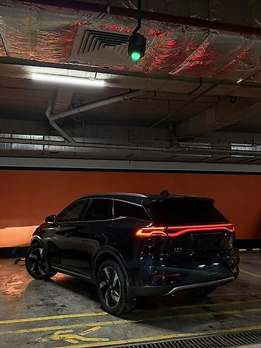 BYD: BYD Tang: 2023 г., 1.5 л, Вариатор, Гибрид, Кроссовер — 2