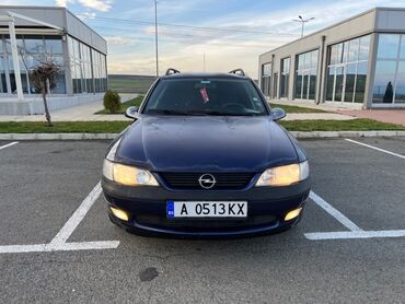 Opel Vectra: 1.6 l. | 1999 έ. | 200000 km. | Πολυμορφικό