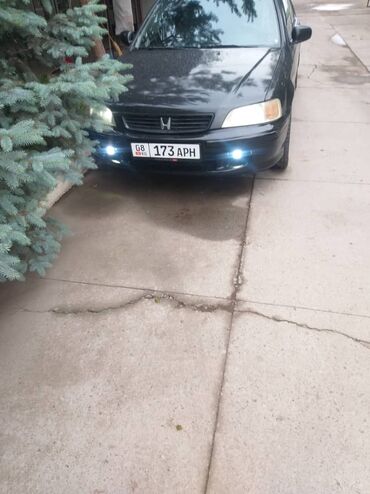 Honda: Honda Civic: 2000 г., 1.5 л, Механика, Газ, Седан