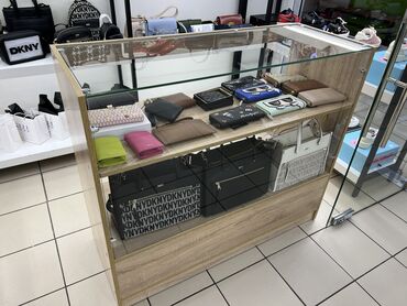 Стойки ресепшн: Столы ресепшен Администраторский стол Кассовый стол Занимаемся — 26