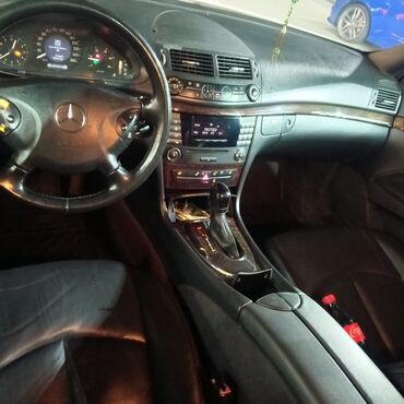 Mercedes-Benz: Mercedes-Benz E-Class: 2.2 l | 2006 il Sedan — 9