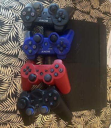 nintendo switch 3 lite: Sony PlayStation 3 (PS3) Slim konsolu və 4 ədəd oyun pultu dəsti — 1
