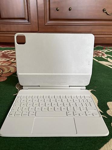 i̇pad: Планшет, Apple, память 256 ГБ, 11" - 12", 5G, Б/у, Классический цвет - Белый — 4