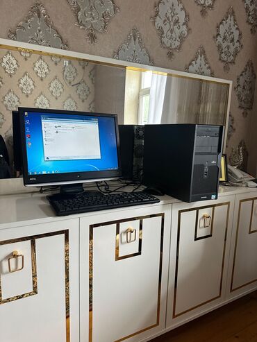 kamputur: İntel prosessor 2 gb Ram 300 Gb Yaddaş •donma, qızma heç bir problemi