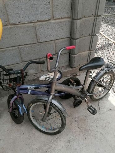 два велосипеда: Детские велосипеды.цена за два велосипеда, они старые. Не новые. Надо