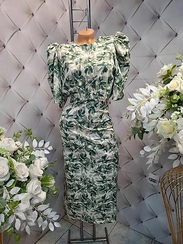 push helanke prodaja: Elegantna midi haljina sa printom – više dezena - Kroj: uska midi — 2